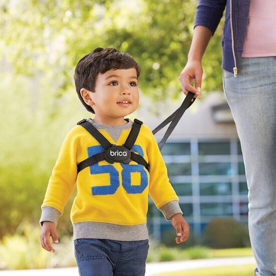 Munchkin Stay Close drošības siksna ar pavadu mazuļiem un bērniem